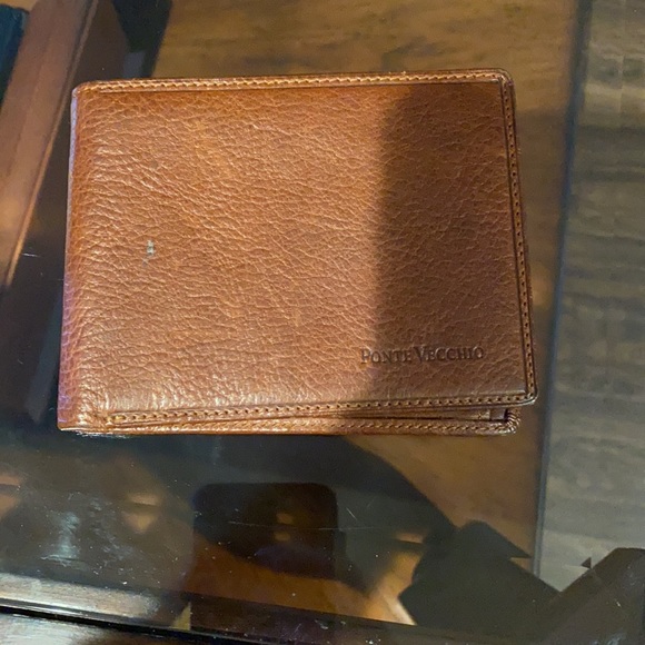 Wallet - Picture 2 of 5